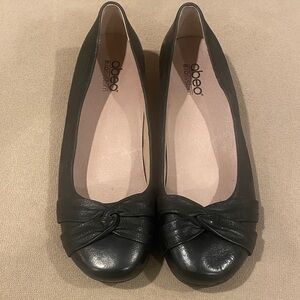 ABEO Promenade Ballet Flat. Black leather upper with black rubber sole size 9
